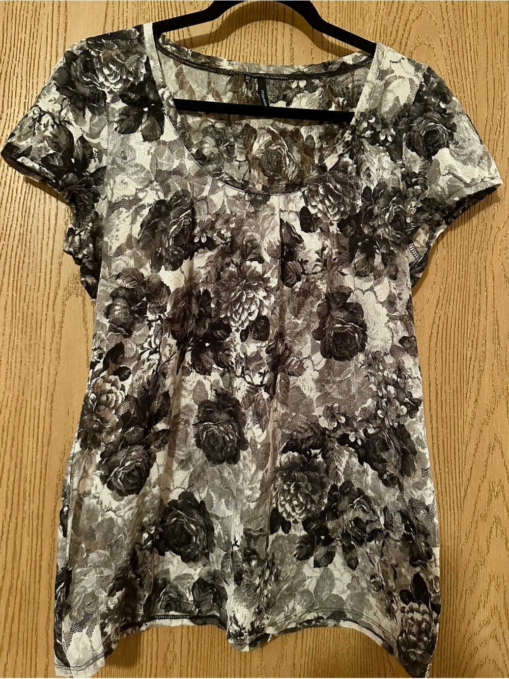 Maurices Black and White Floral Scoop Neck Tee